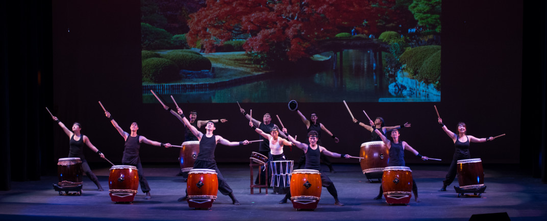 Naruwan Taiko performers on stage