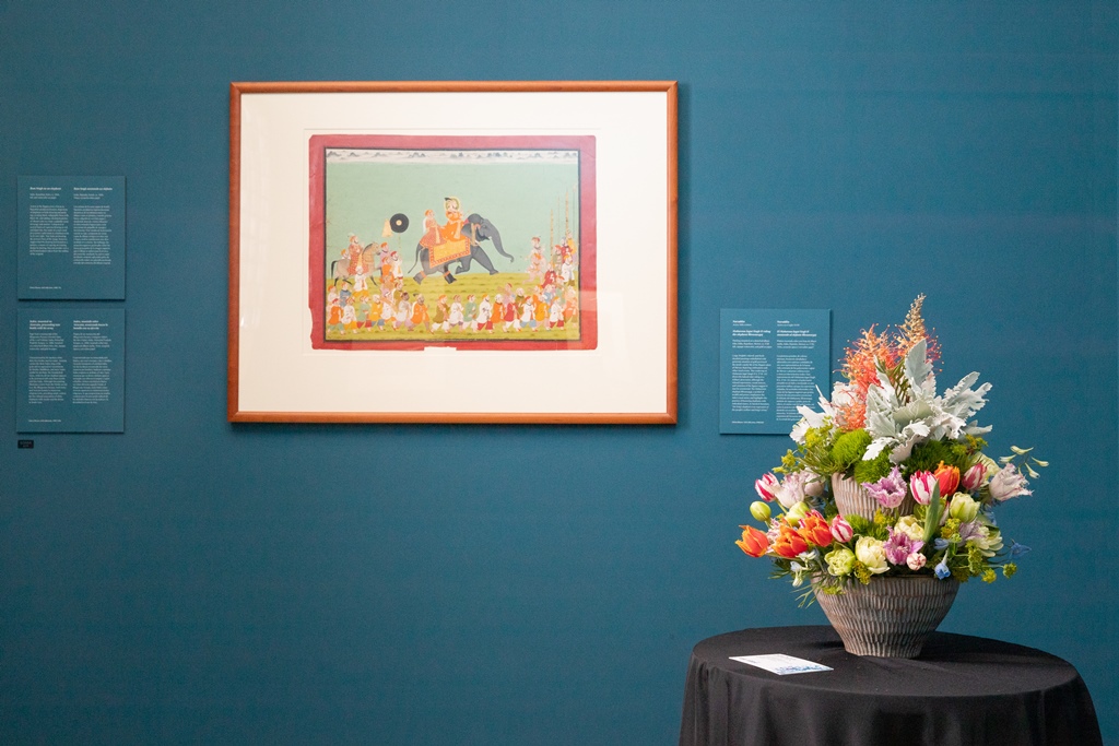 Floral arrangement interpreting art at Art Alive at The San Diego Museum of Art
