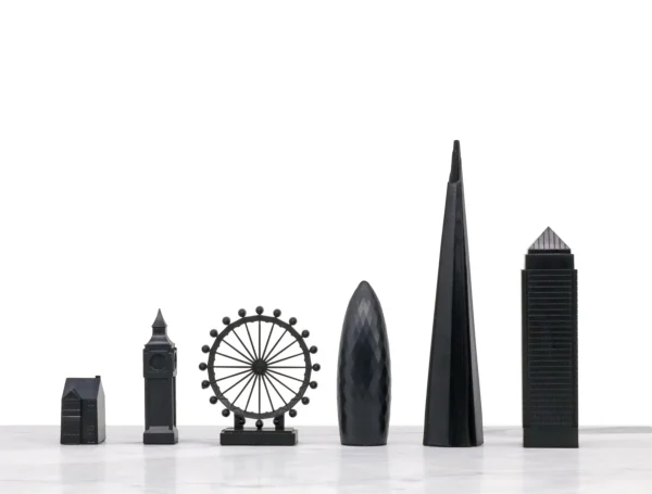 London Skyline Chess Set - Image 3