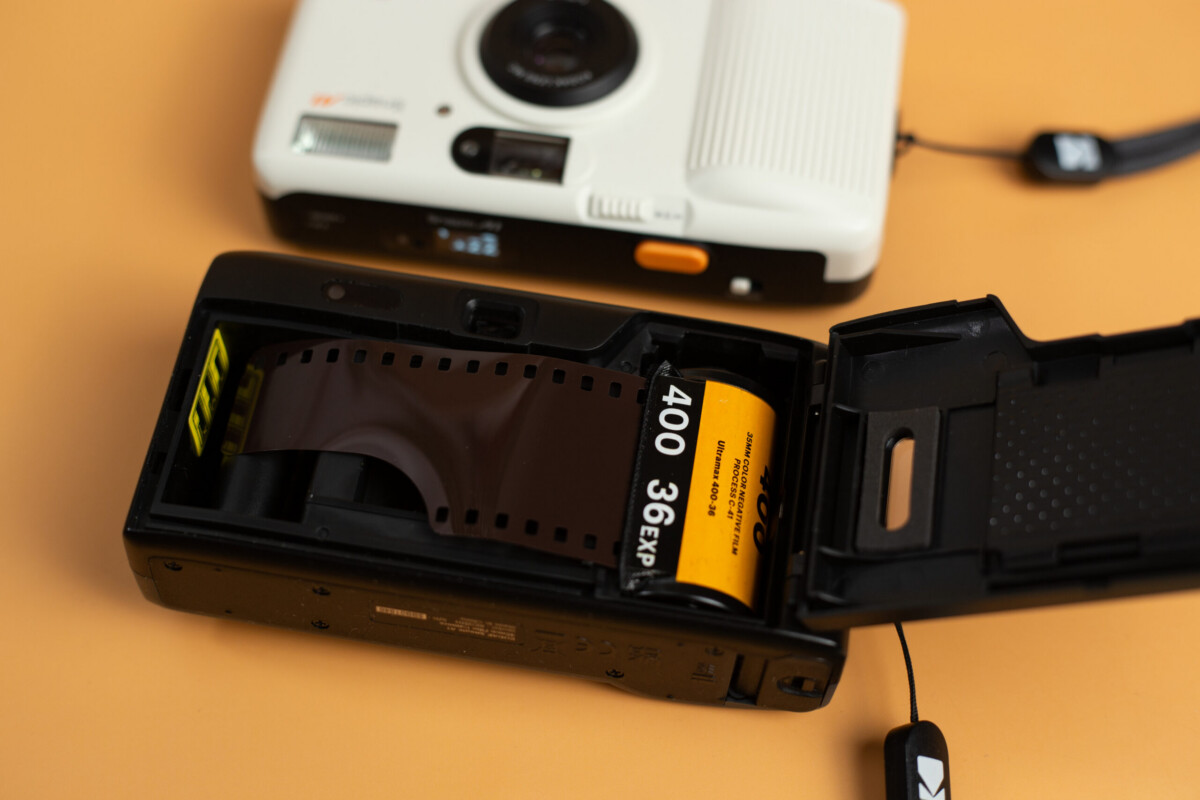 Snapic 35mm Film Camera Gray - Image 3